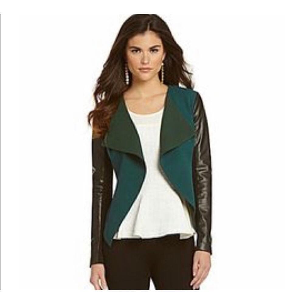 Gianni Bini Faux Leather Sleeve Two toned jacket size medium